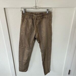 Bevy Flog Women’s 27 Pull On Drawstring Pants.